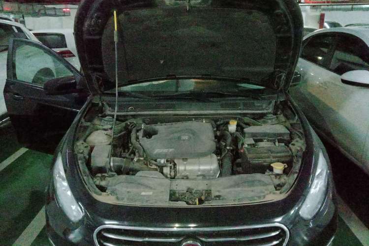 Used Fiat Viaggio 2012 1.4T Manual Enjoyment Edition Engine Bay
