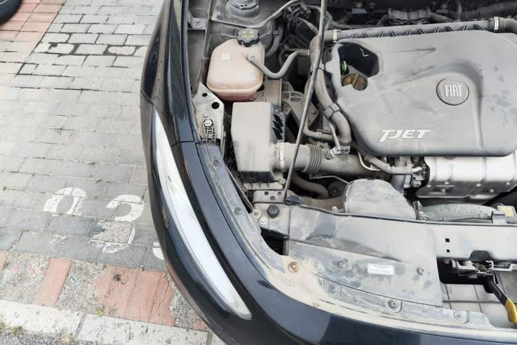 Used Fiat Viaggio 2012 1.4T Automatic Jingxiang Edition Engine Bay Right