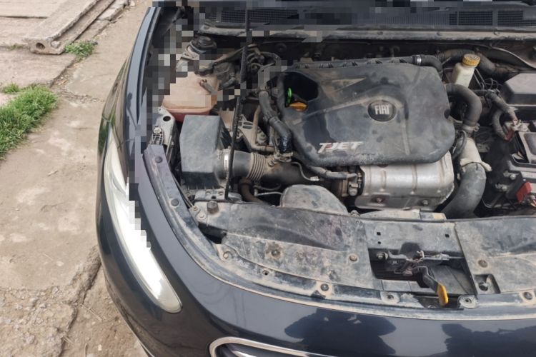Used Fiat Viaggio 2012 1.4T Automatic Enjoyment Edition Engine Bay Right