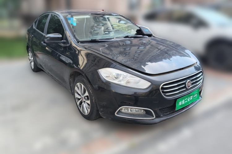 Used Fiat Viaggio 2012 1.4T Automatic Jingxiang Edition Front Right 45 Deg