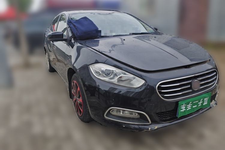 Used Fiat Viaggio 2012 1.4T Automatic Enjoyment Edition Front Right 45 Deg
