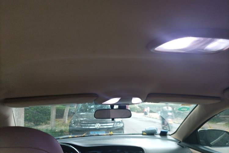 Used Fiat Viaggio 2012 1.4T Automatic Enjoyment Edition Headliner