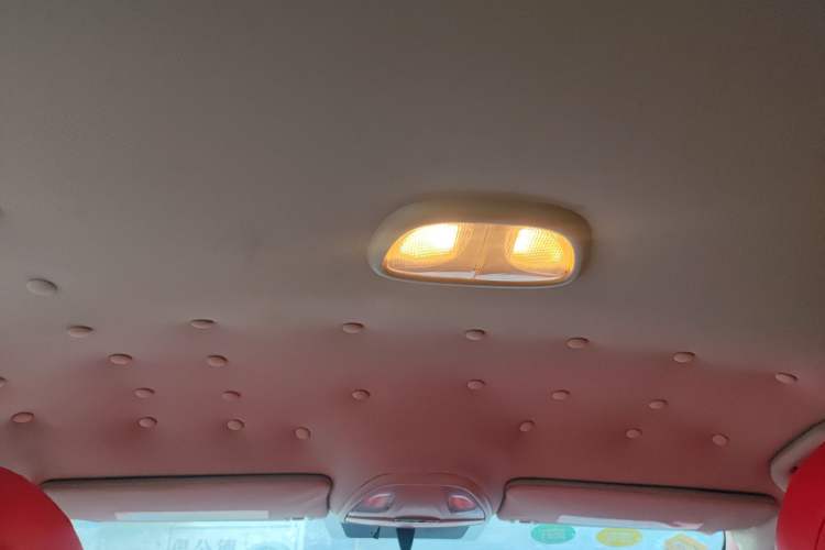 Used Fiat Viaggio 2012 1.4T Manual Enjoyment Edition Headliner