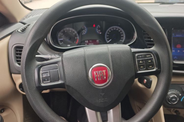 Used Fiat Viaggio 2012 1.4T Automatic Enjoyment Edition Instrument Cluster