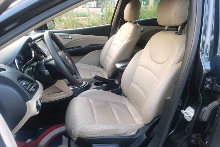 Used Fiat Viaggio 2012 1.4T Automatic Enjoyment Edition Interior 1