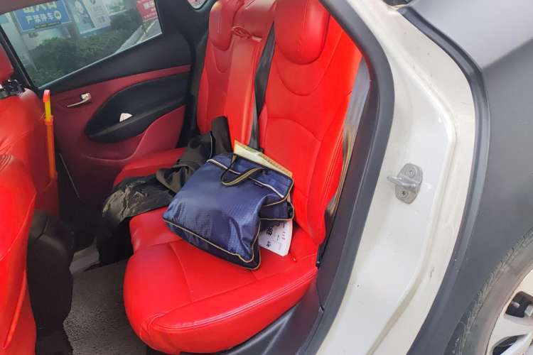Used Fiat Viaggio 2012 1.4T Manual Enjoyment Edition Left Rear Seat