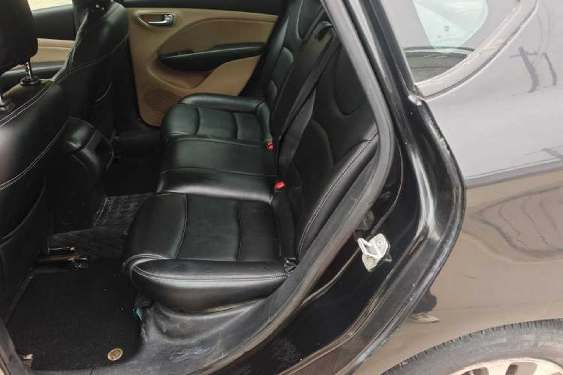 Used Fiat Viaggio 2012 1.4T Automatic Enjoyment Edition Left Rear Seat