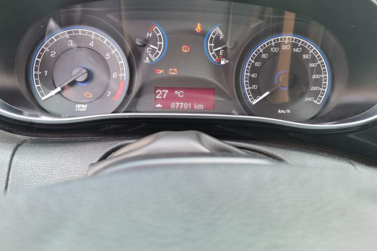 Used Fiat Viaggio 2012 1.4T Manual Enjoyment Edition Odometer Close Up