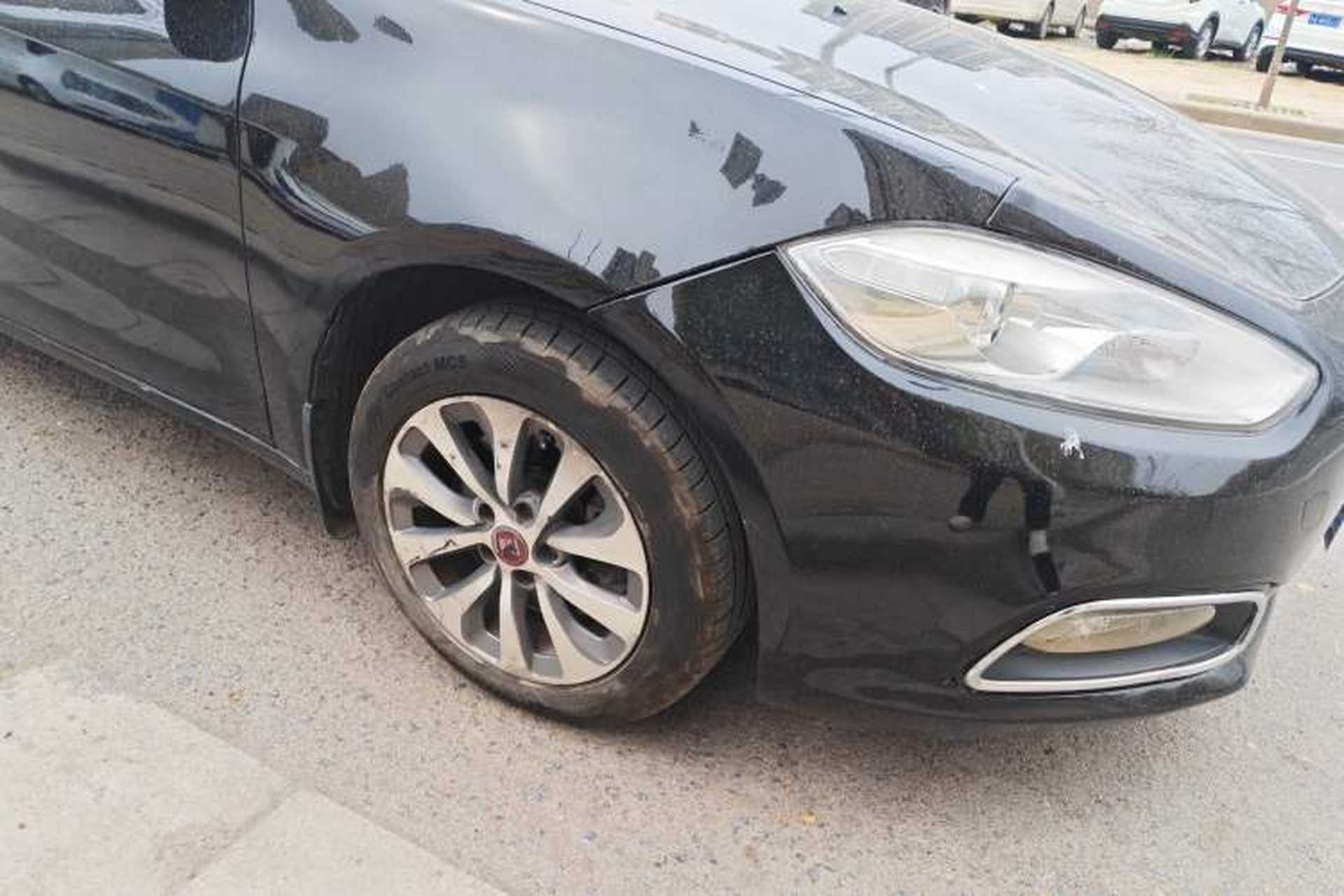 Used Fiat Viaggio 2012 1.4T Manual Enjoyment Edition Right Front Wheel Hub