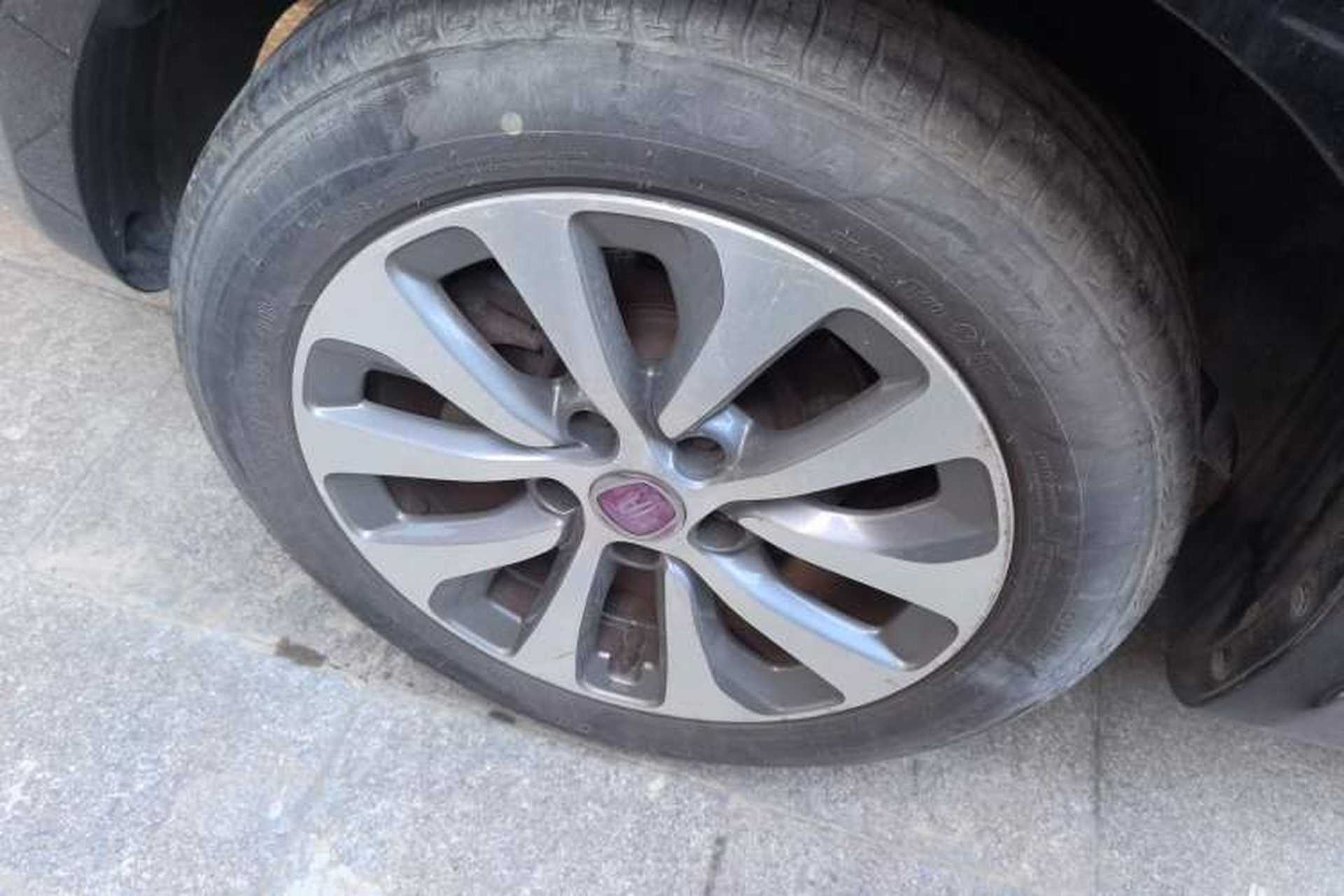 Used Fiat Viaggio 2012 1.4T Automatic Jingxiang Edition Right Rear Wheel Hub