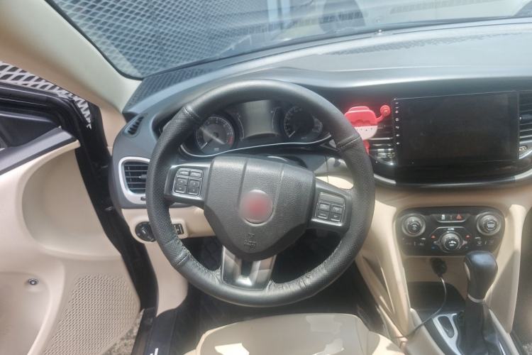 Used Fiat Viaggio 2012 1.4T Automatic Luxury Edition Steering Wheel