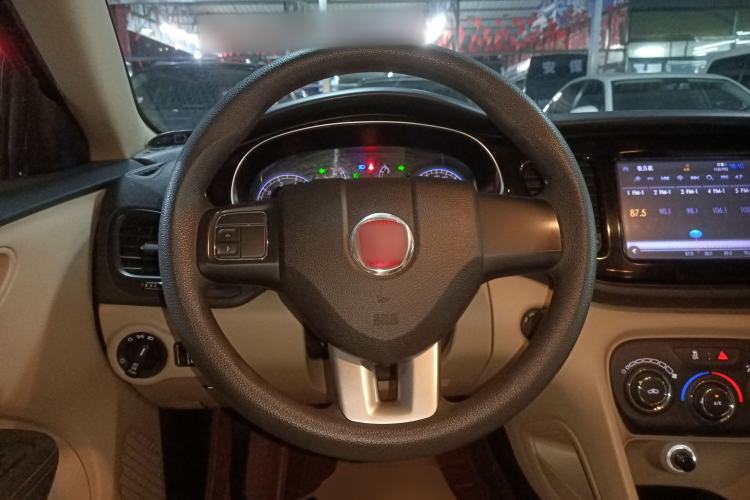 Used Fiat Viaggio 2012 1.4T Automatic Enjoyment Edition Steering Wheel