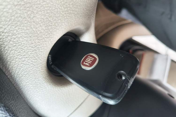 Used Fiat Viaggio 2012 1.4T Automatic Jingxiang Edition Vehicle Key