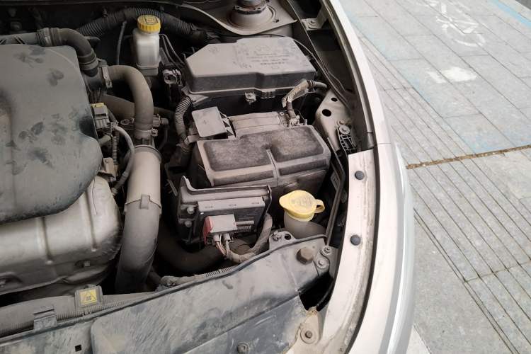 Used Fiat Viaggio 2012 1.4T Automatic Enjoyment Edition Engine Bay Left