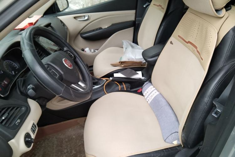 Used Fiat Viaggio 2012 1.4T Automatic Enjoyment Edition Left Front Seat