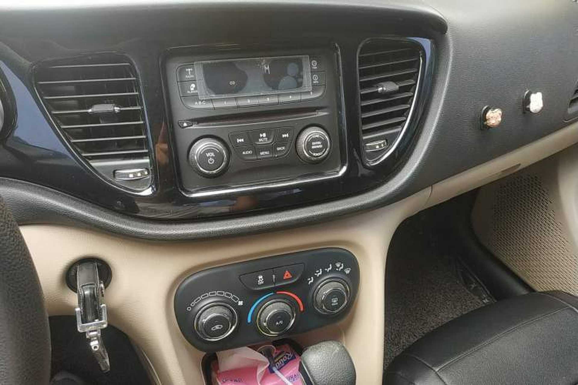 Used Fiat Viaggio 2012 1.4T Automatic Enjoyment Edition Audio And AC Panel