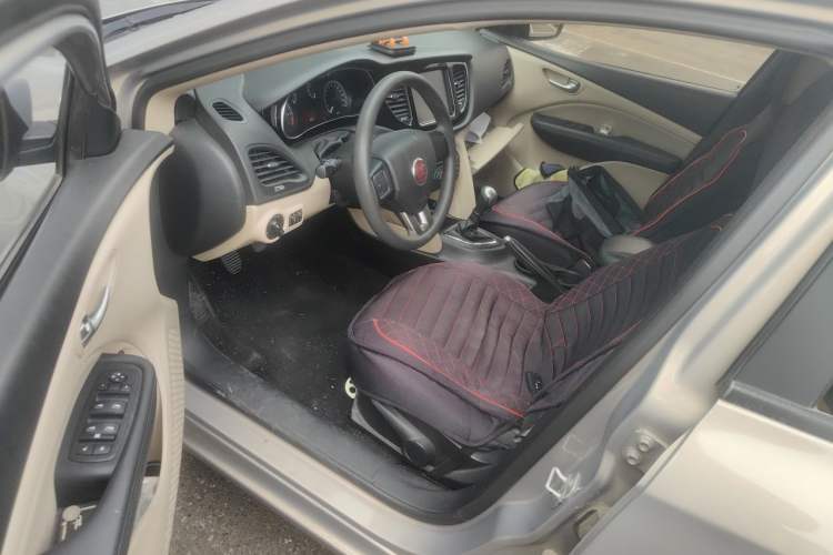 Used Fiat Viaggio 2012 1.4T Manual Enjoyment Edition Driver Seat