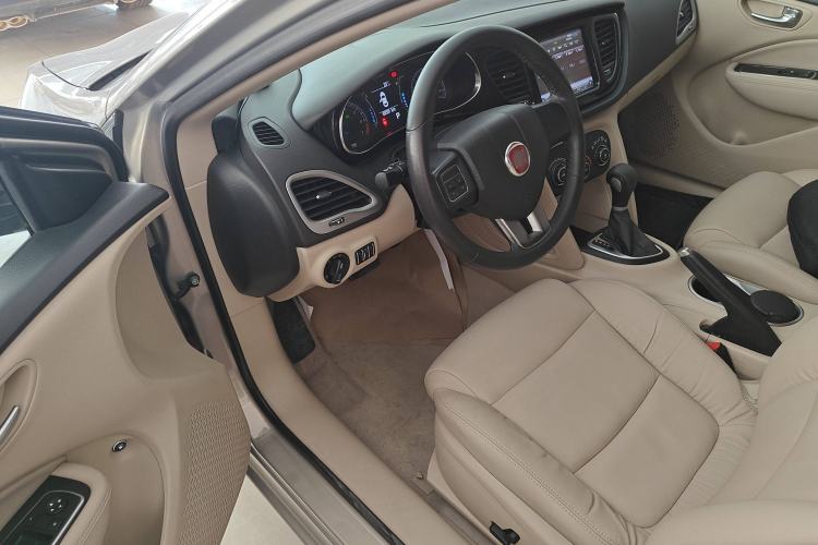 Used Fiat Viaggio 2012 1.4T Automatic Jingxiang Edition Driver Seat