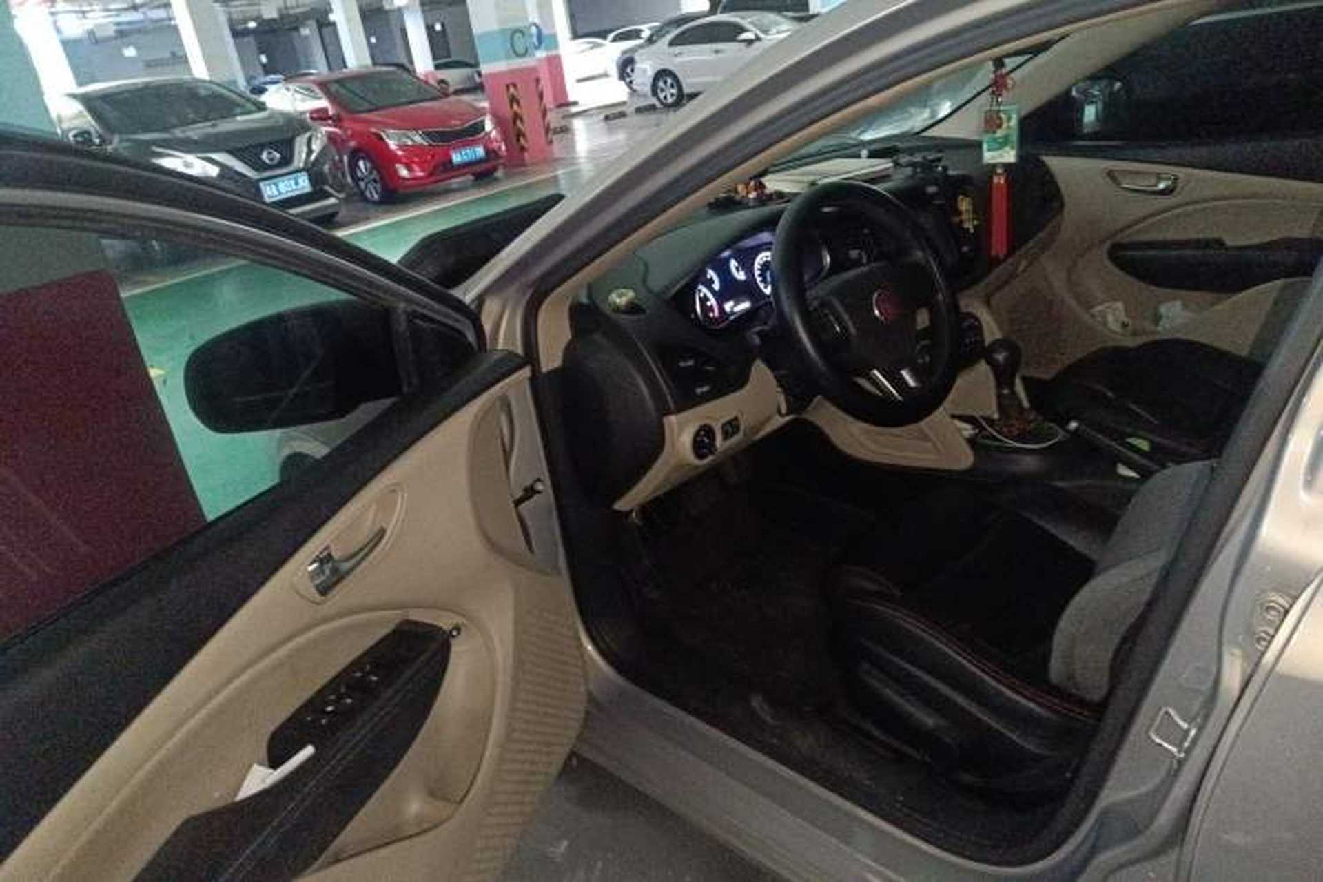 Used Fiat Viaggio 2012 1.4T Automatic Enjoyment Edition Driver Seat