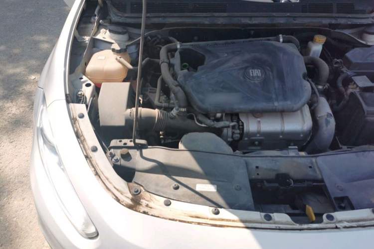 Used Fiat Viaggio 2012 1.4T Automatic Jingxiang Edition Engine Bay Right