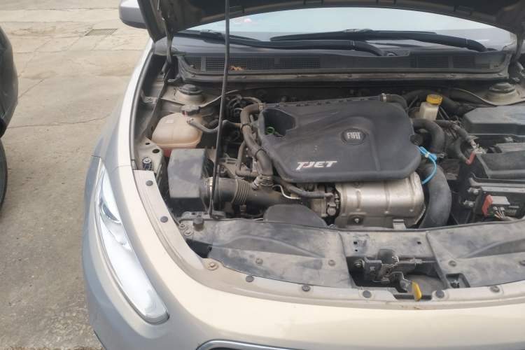 Used Fiat Viaggio 2012 1.4T Automatic Enjoyment Edition Engine Bay Right