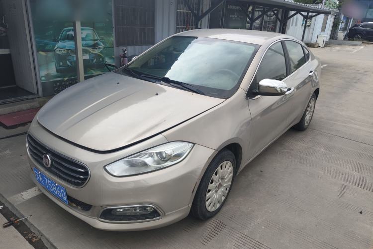 Used Fiat Viaggio 2012 1.4T Automatic Enjoyment Edition Engine Bay