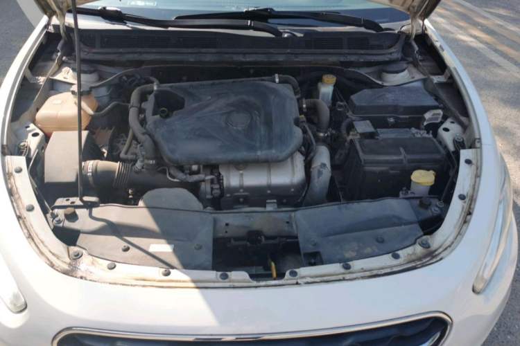 Used Fiat Viaggio 2012 1.4T Automatic Jingxiang Edition Engine Bay