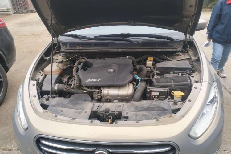 Used Fiat Viaggio 2012 1.4T Automatic Enjoyment Edition Engine Bay