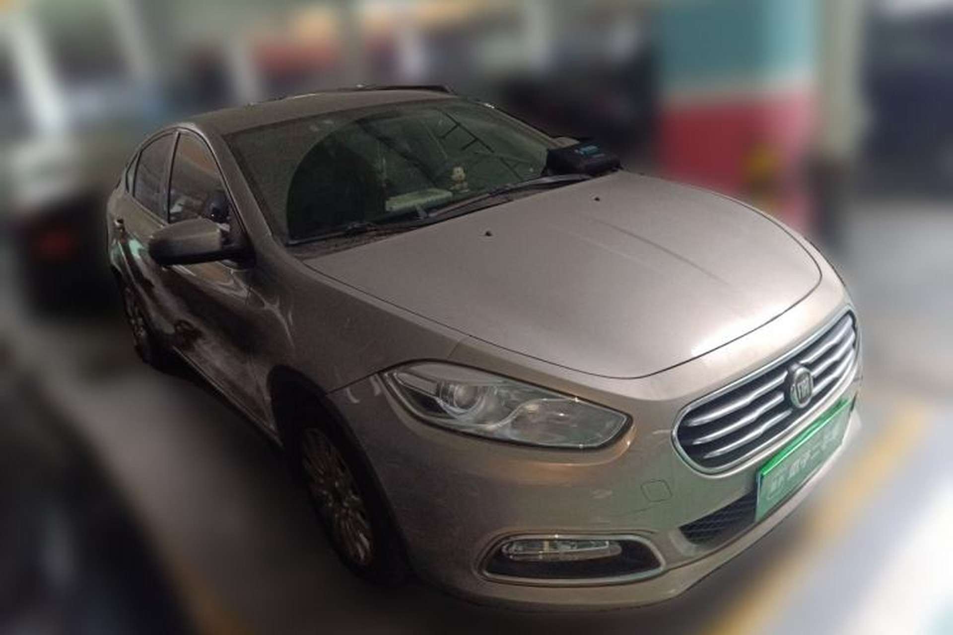 Used Fiat Viaggio 2012 1.4T Automatic Enjoyment Edition Front Right 45 Deg