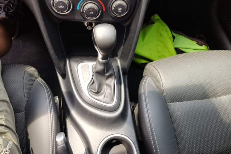 Used Fiat Viaggio 2012 1.4T Automatic Jingxiang Edition Gear Lever
