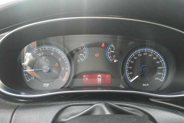 Used Fiat Viaggio 2012 1.4T Automatic Enjoyment Edition Instrument Cluster