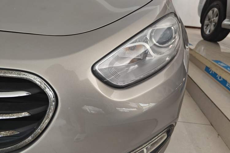 Used Fiat Viaggio 2012 1.4T Automatic Jingxiang Edition Left Front Headlight