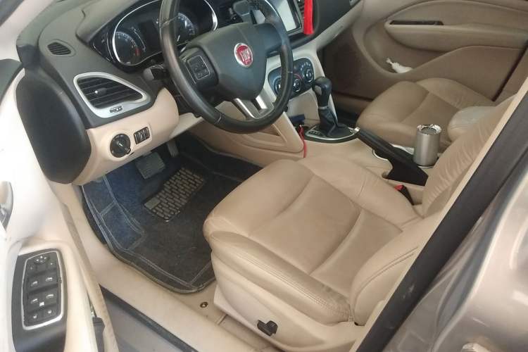 Used Fiat Viaggio 2012 1.4T Automatic Jingxiang Edition Left Front Seat
