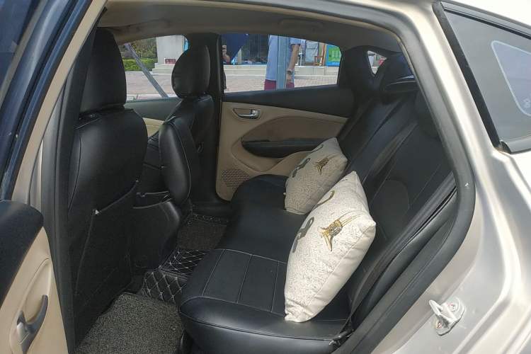 Used Fiat Viaggio 2012 1.4T Automatic Enjoyment Edition Left Rear Seat
