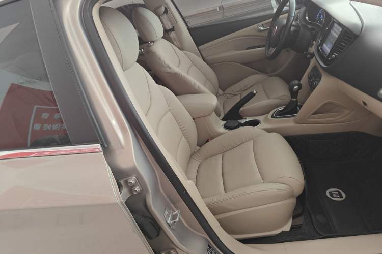 Used Fiat Viaggio 2012 1.4T Automatic Jingxiang Edition Right Front Seat