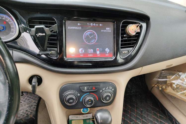 Used Fiat Viaggio 2012 1.4T Automatic Jingxiang Edition Audio And AC Panel