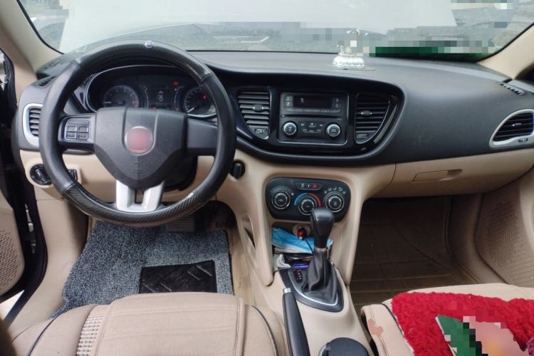 Used Fiat Viaggio 2012 1.4T Automatic Jingxiang Edition Center Console