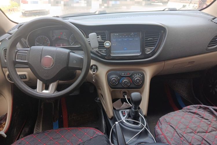 Used Fiat Viaggio 2012 1.4T Automatic Enjoyment Edition Center Console