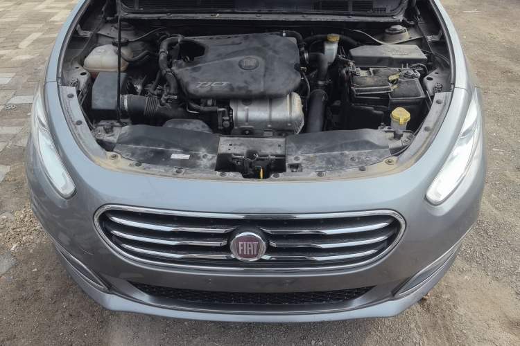 Used Fiat Viaggio 2012 1.4T Manual Enjoyment Edition Engine Bay