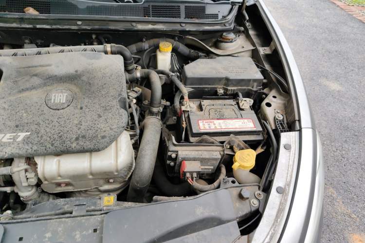 Used Fiat Viaggio 2012 1.4T Automatic Jingxiang Edition Engine Bay Left