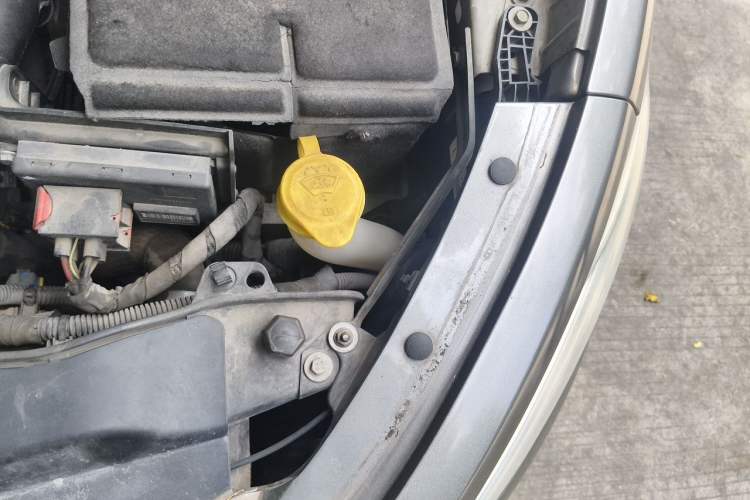 Used Fiat Viaggio 2012 1.4T Automatic Luxury Edition Engine Bay Left