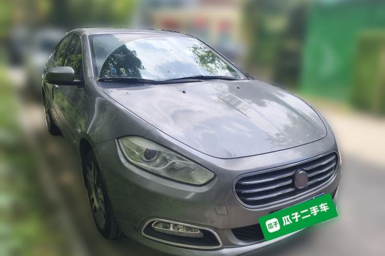 Used Fiat Viaggio 2012 1.4T Automatic Luxury Edition Front Right 45 Deg