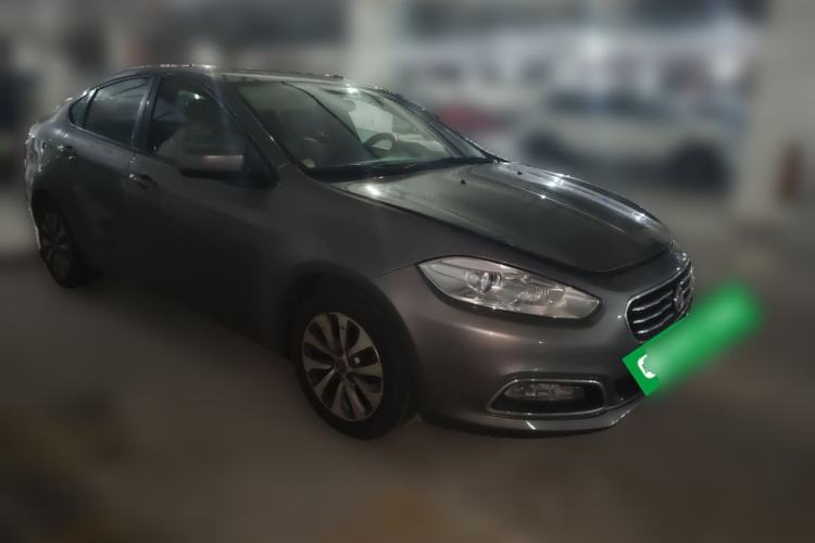 Used Fiat Viaggio 2012 1.4T Manual Enjoyment Edition Front Right 45 Deg