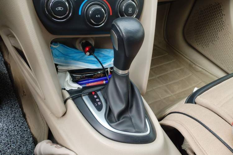 Used Fiat Viaggio 2012 1.4T Automatic Jingxiang Edition Gear Lever