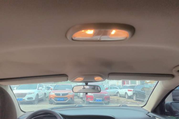 Used Fiat Viaggio 2012 1.4T Manual Enjoyment Edition Headliner