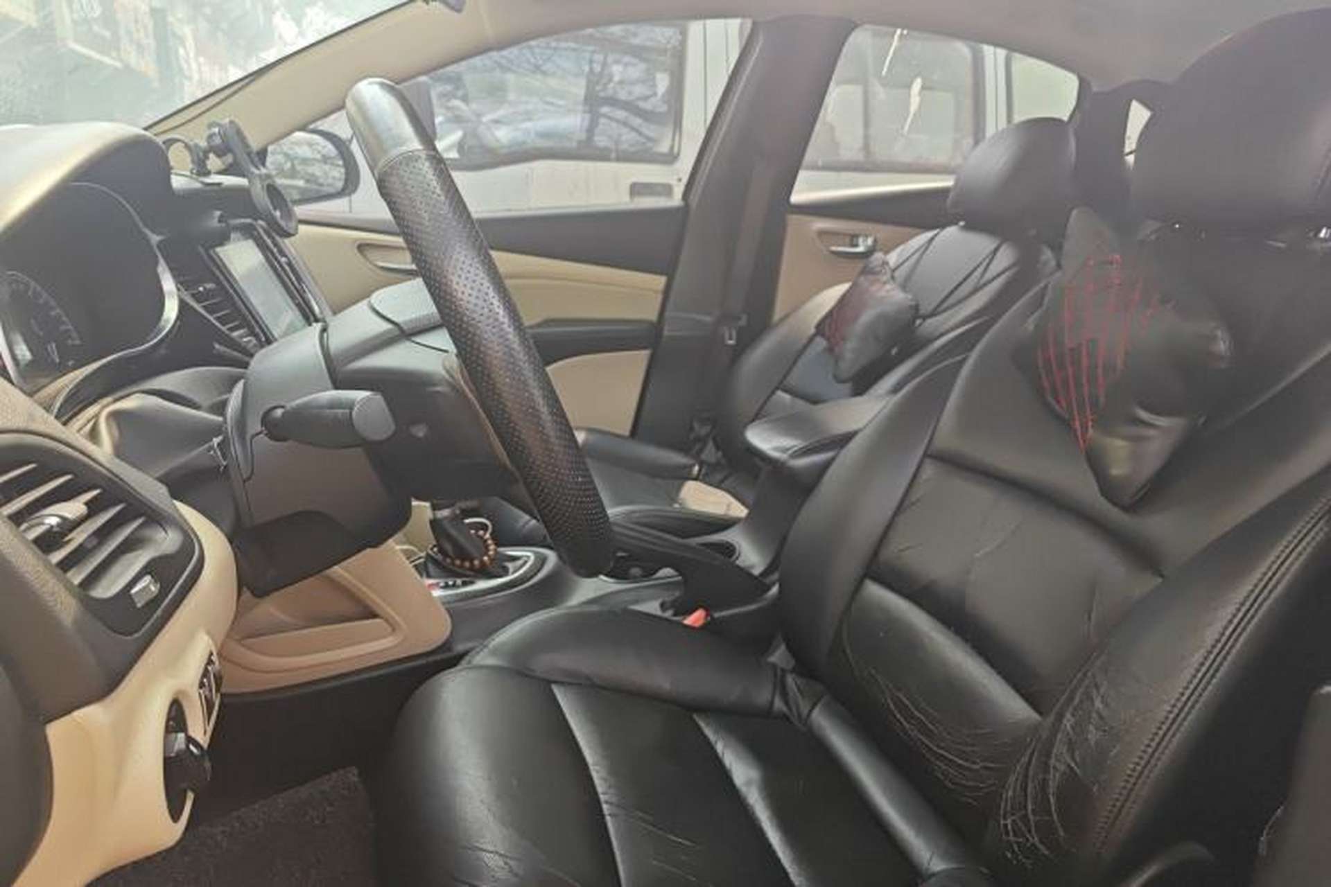 Used Fiat Viaggio 2012 1.4T Automatic Enjoyment Edition Left Front Seat