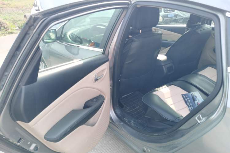 Used Fiat Viaggio 2012 1.4T Manual Enjoyment Edition Left Rear Seat