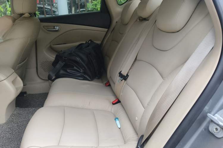 Used Fiat Viaggio 2012 1.4T Automatic Luxury Edition Left Rear Seat