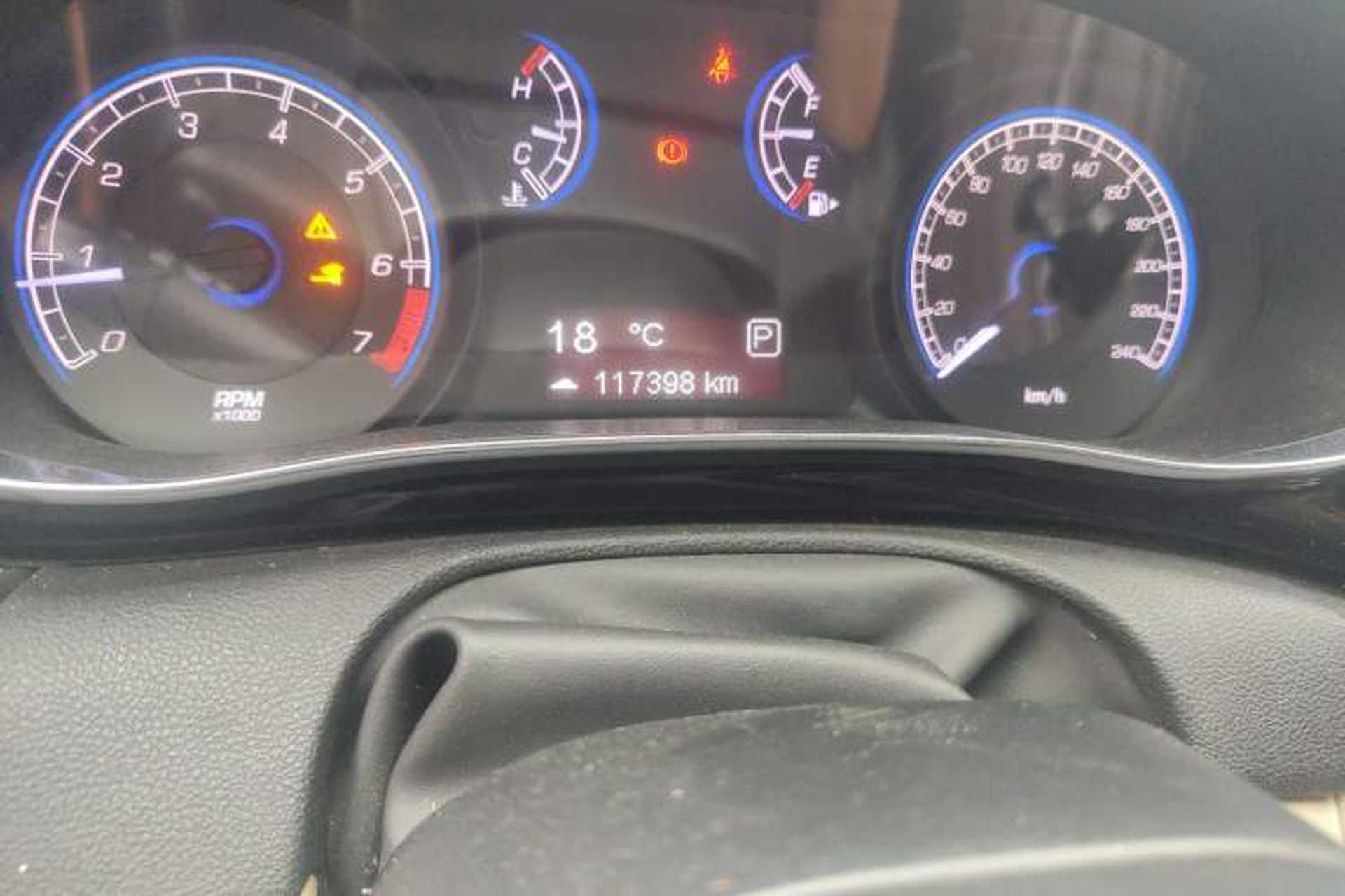 Used Fiat Viaggio 2012 1.4T Automatic Enjoyment Edition Odometer Close Up