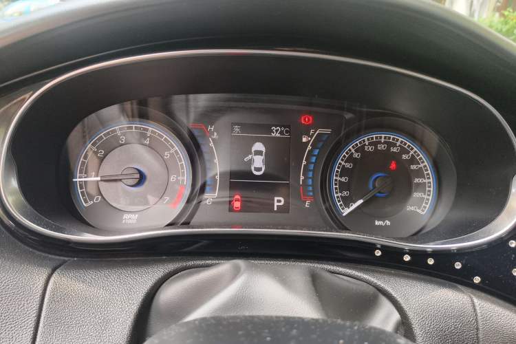 Used Fiat Viaggio 2012 1.4T Automatic Luxury Edition Odometer Close Up